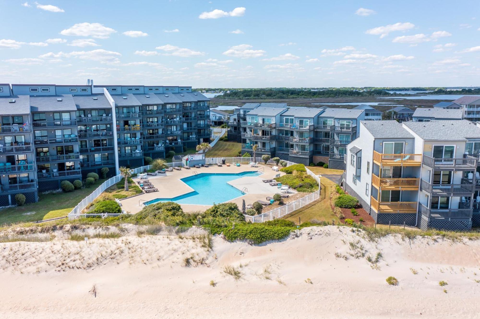 Shipwatch Villas نورث توبسالي بيتش الغرفة الصورة
